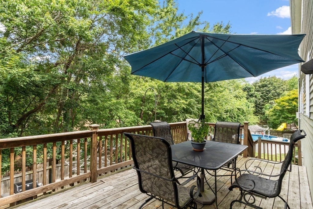 Peabody, Massachusetts, 01960, United States, 5 Bedrooms Bedrooms, ,4 BathroomsBathrooms,Residential,For Sale,1913730