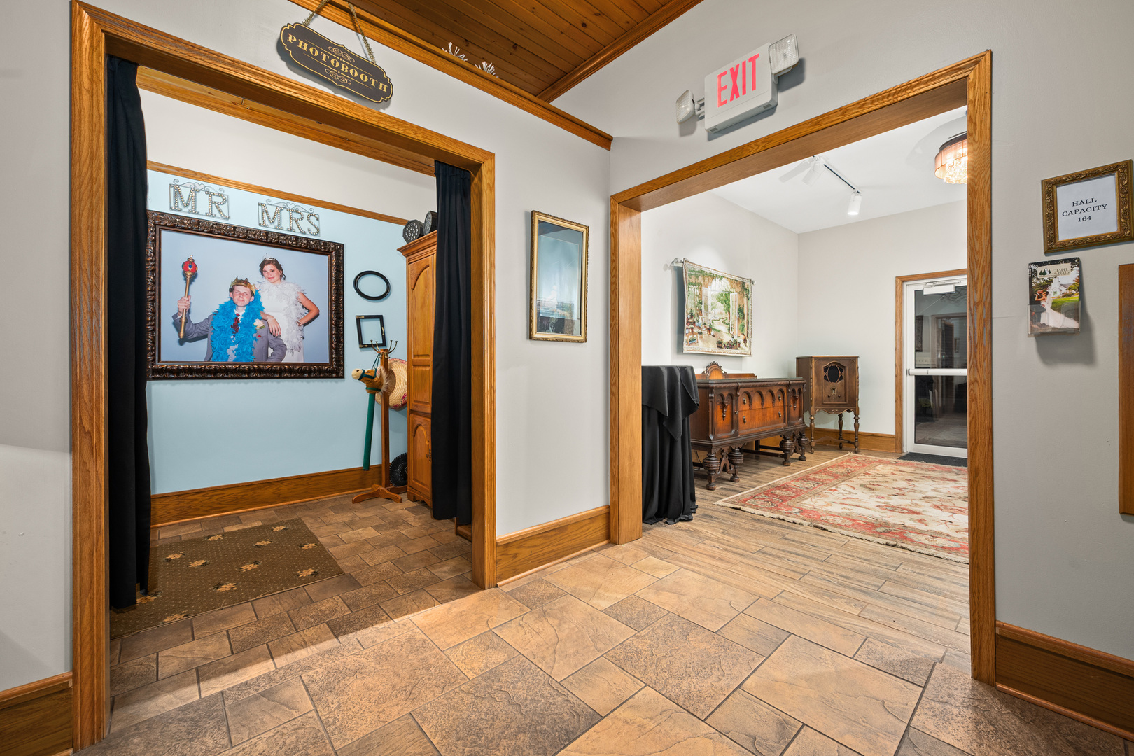 Sycamore, Illinois, 60178, United States, 4 Bedrooms Bedrooms, ,5 BathroomsBathrooms,Residential,For Sale,2001773