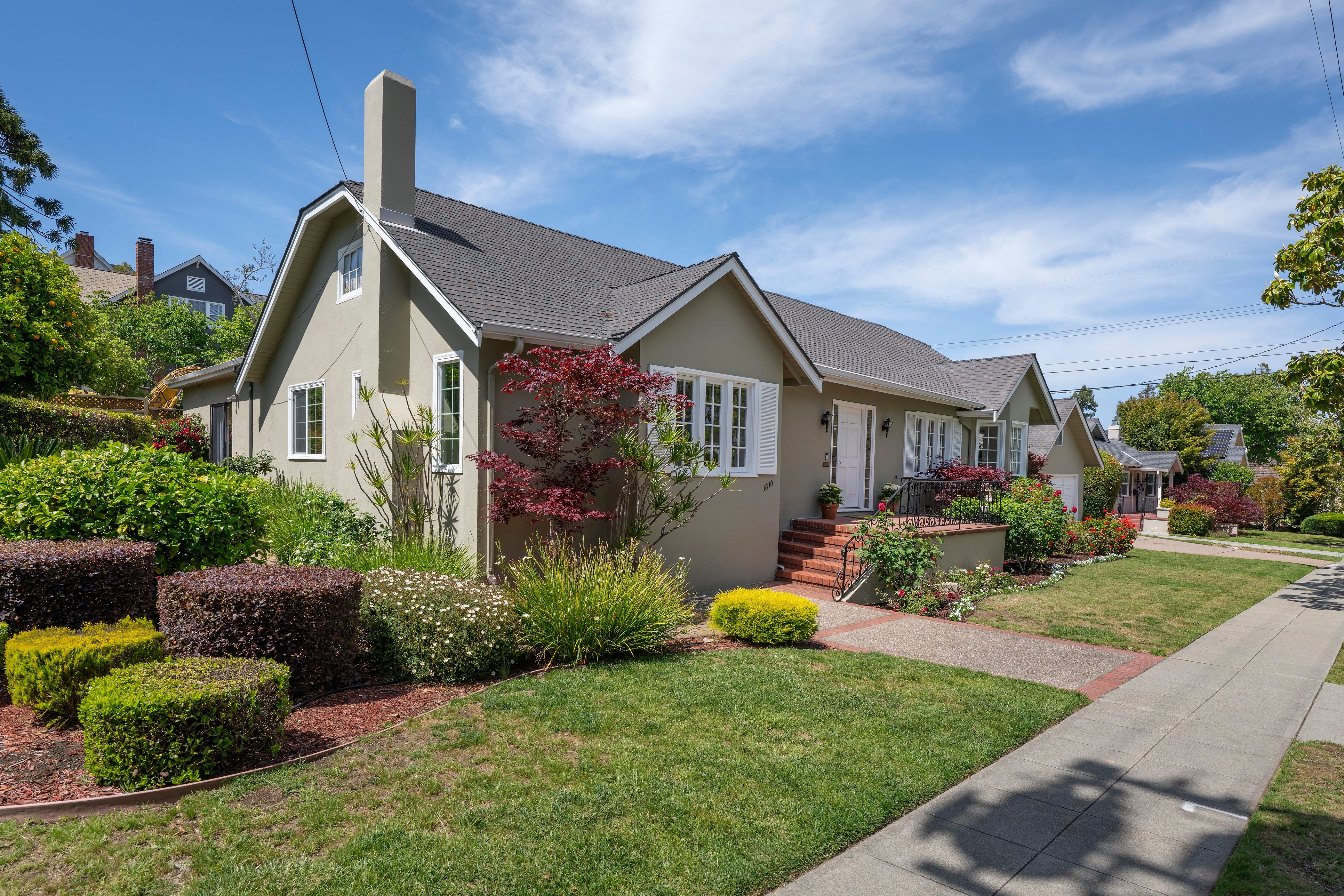  Charming Single-Level Home With ADU on Large Flat Lot - 物件實景