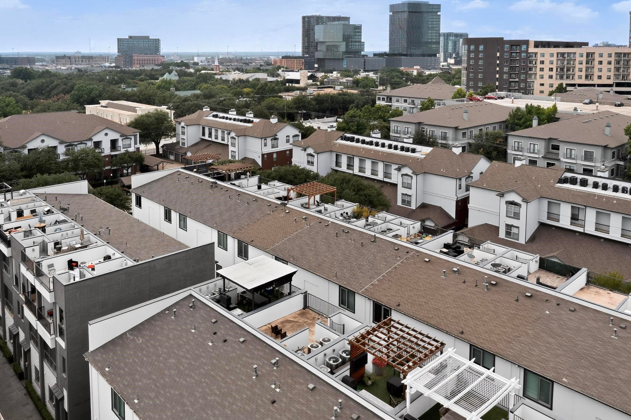 Dallas, Texas, 75204, United States, 3 Bedrooms Bedrooms, ,3 BathroomsBathrooms,Residential,For Sale,1977782