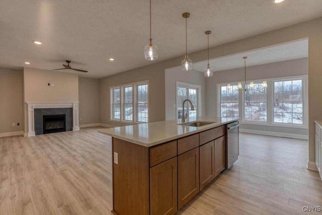 Baldwinsville, New York, 13027, United States, 4 Bedrooms Bedrooms, ,3 BathroomsBathrooms,Residential,For Sale,1686652