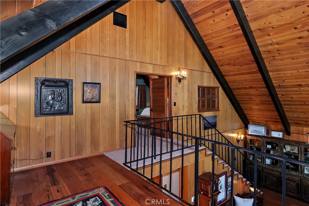 Lake Arrowhead, California, 92352, United States, 3 Bedrooms Bedrooms, ,1 BathroomBathrooms,Residential,For Sale,1988243