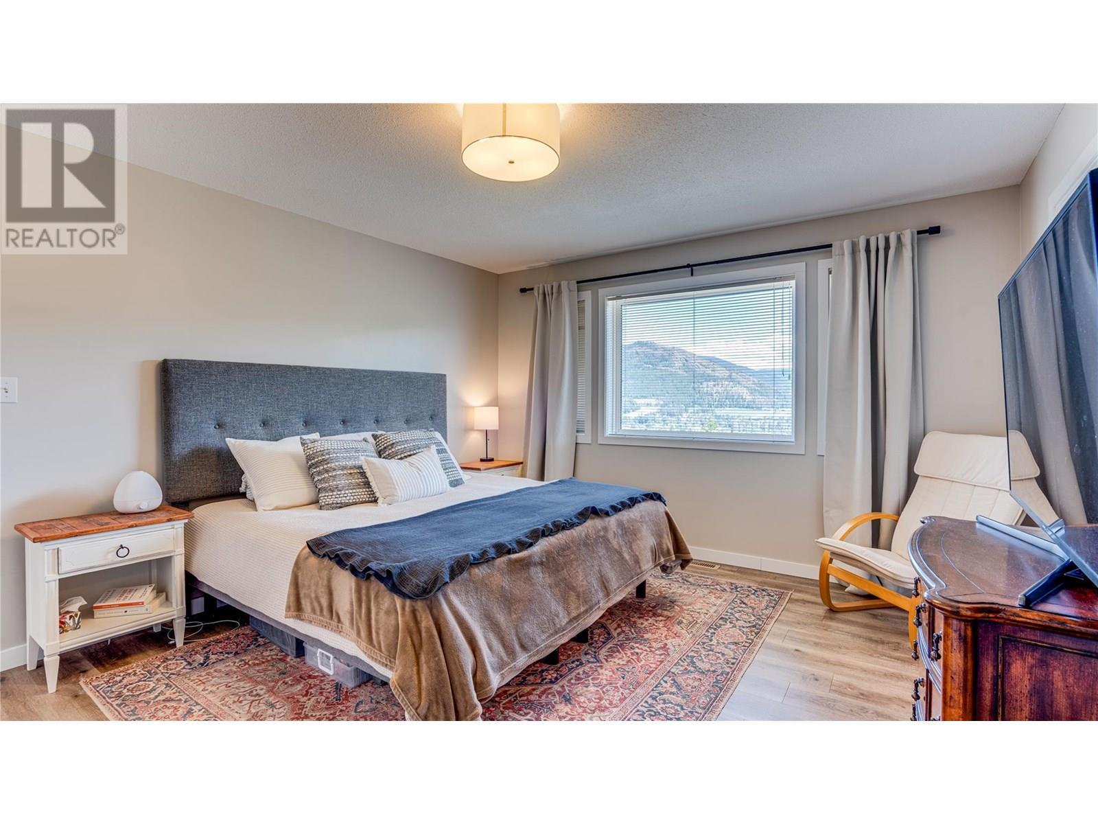 ENDERBY, British Columbia, V4Y 4B8, CA, 4 Bedrooms Bedrooms, ,3 BathroomsBathrooms,Residential,For Sale,1906459