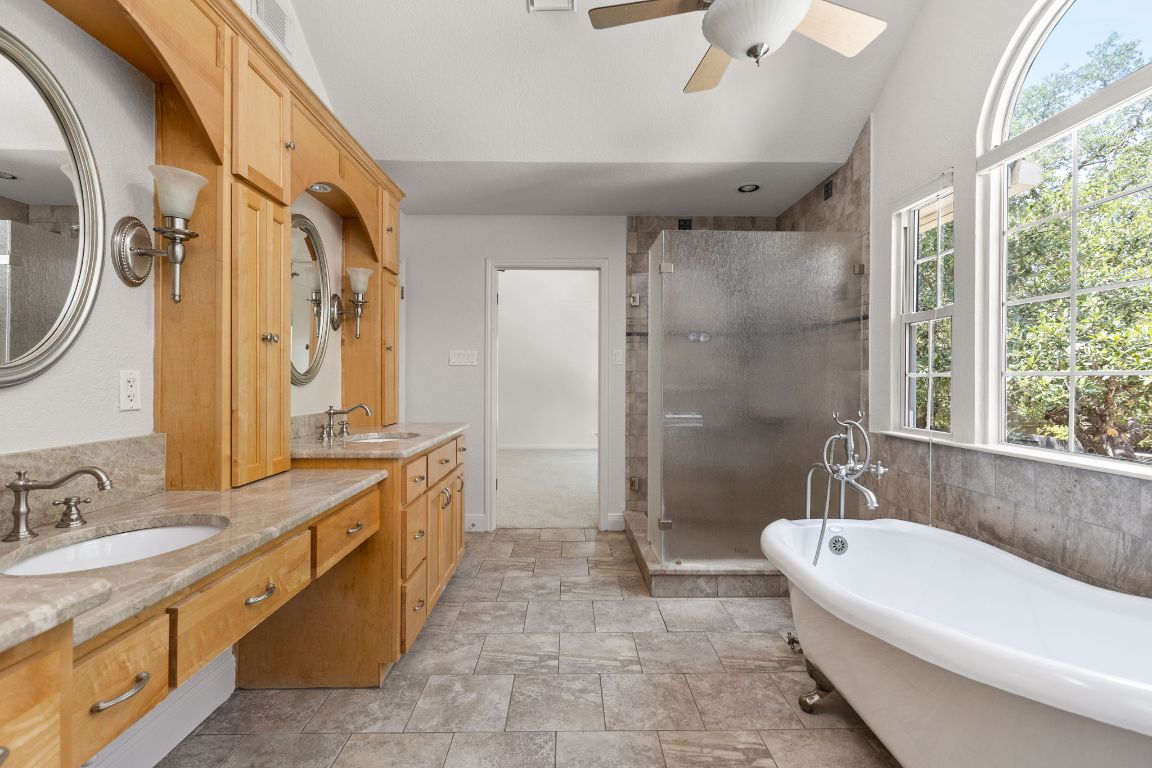 Austin, Texas, 78739, United States, 5 Bedrooms Bedrooms, ,4 BathroomsBathrooms,Residential,For Sale,1947993