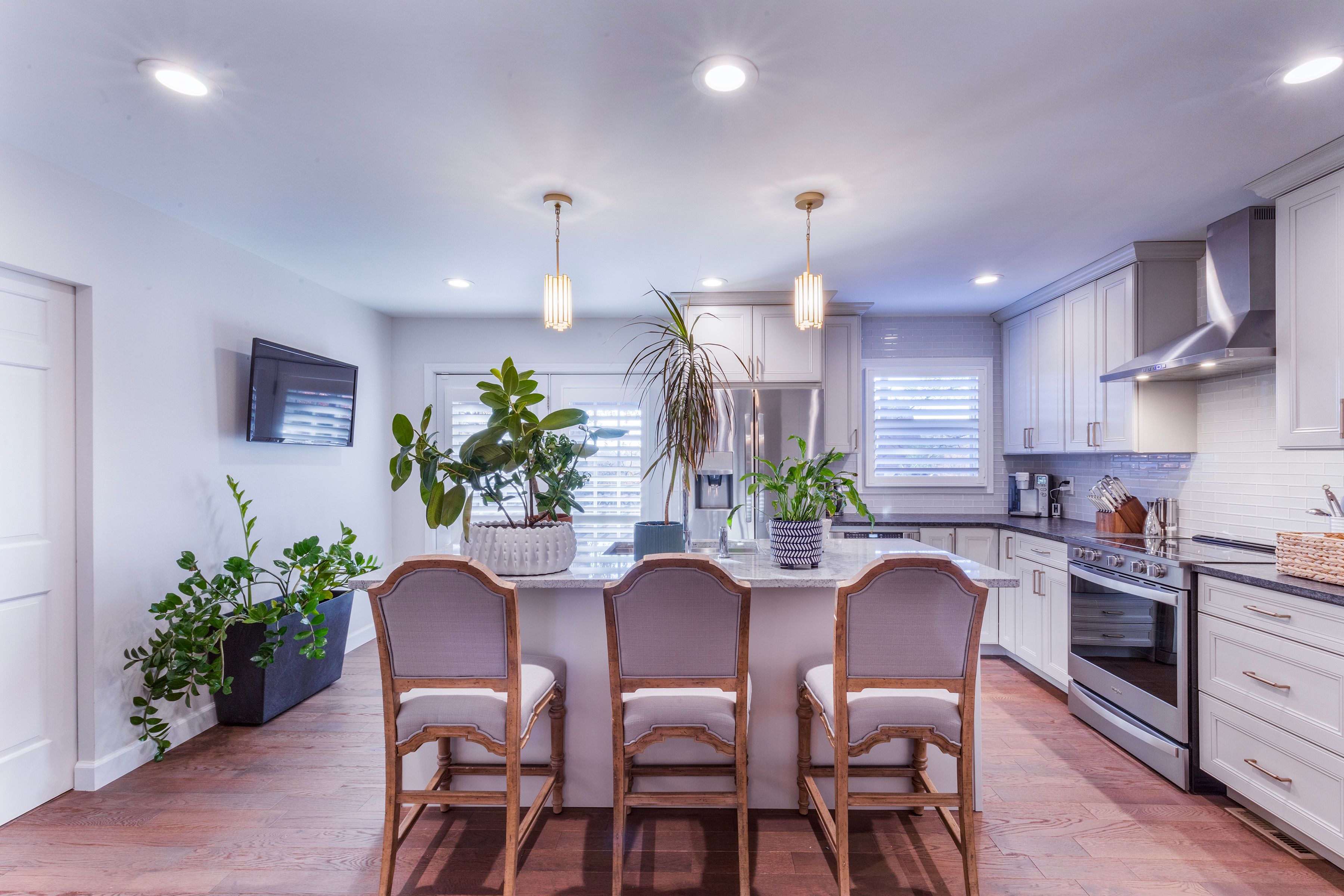  Elegant Corner Lot Home with Modern Luxury and Stunning Details - 物件實景