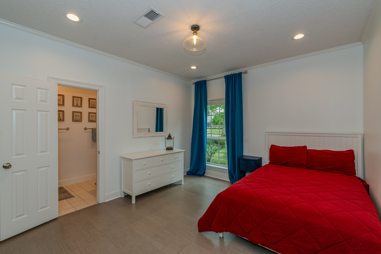 Beaumont, Texas, 77706, United States, 5 Bedrooms Bedrooms, ,4 BathroomsBathrooms,Residential,For Sale,1892171