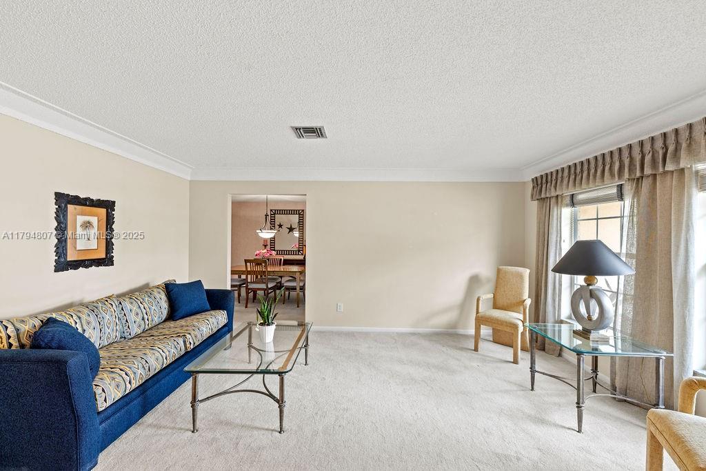 Plantation, Florida, 33324, United States, 3 Bedrooms Bedrooms, ,2 BathroomsBathrooms,Residential,For Sale,1792885