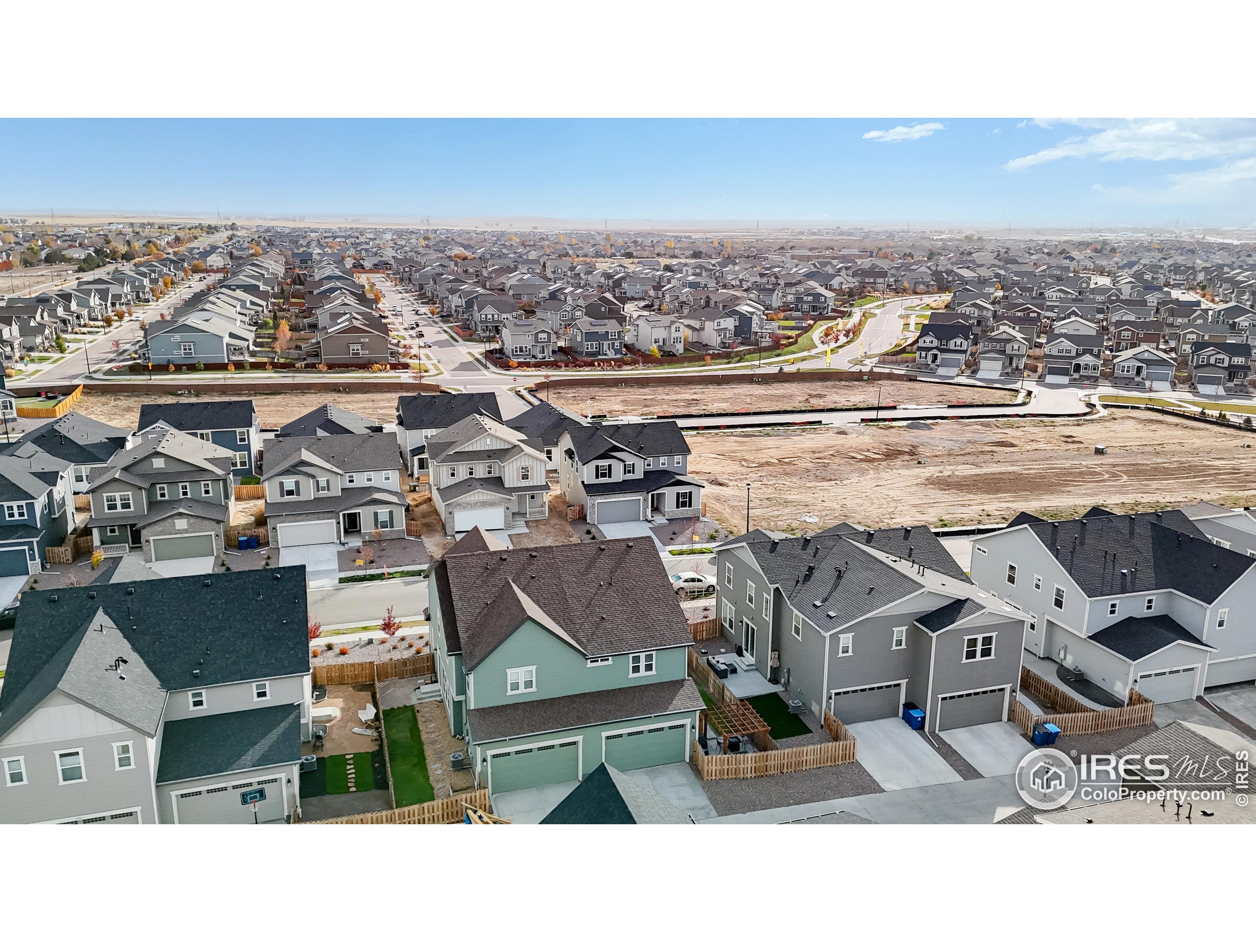 Commerce City, Colorado, 80022, United States, 3 Bedrooms Bedrooms, ,2 BathroomsBathrooms,Residential,For Sale,1987529