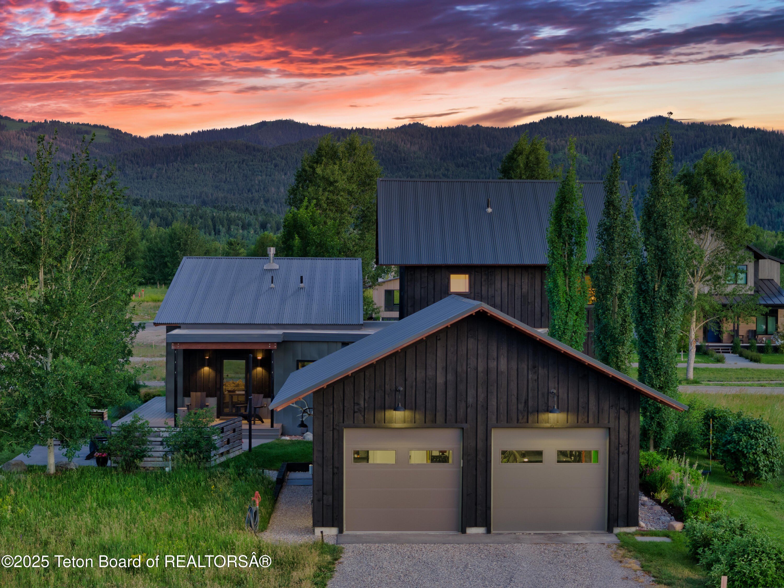 Victor, Idaho, 83455, United States, 4 Bedrooms Bedrooms, ,2 BathroomsBathrooms,Residential,For Sale,1895074