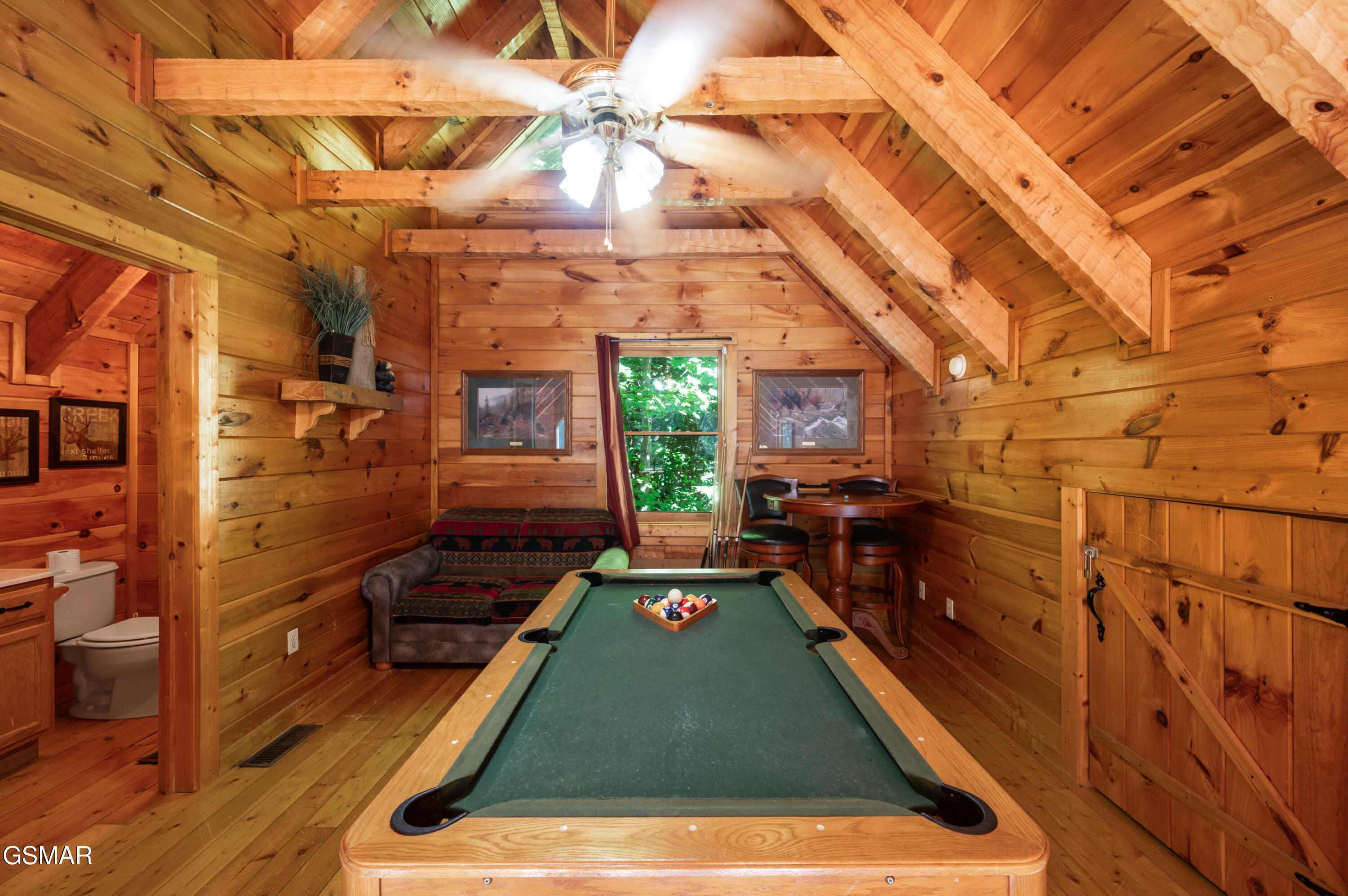 Gatlinburg, Tennessee, 37738, United States, 1 Bedroom Bedrooms, ,2 BathroomsBathrooms,Residential,For Sale,1937341