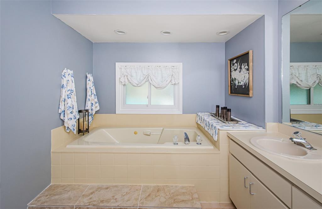 Temple Terrace, Florida, 33617, United States, 4 Bedrooms Bedrooms, ,3 BathroomsBathrooms,Residential,For Sale,1901085