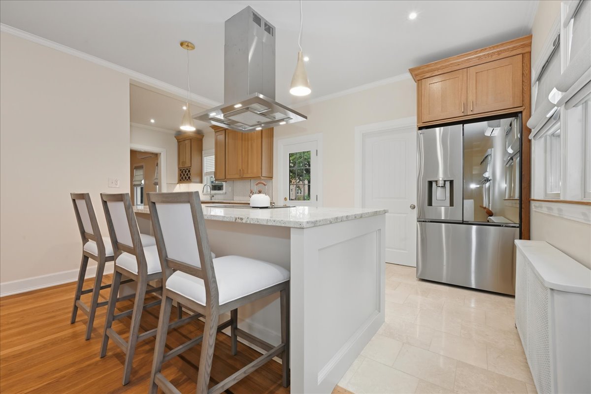 Floral Park, New York, 11001, United States, 4 Bedrooms Bedrooms, ,4 BathroomsBathrooms,Residential,For Sale,1977221