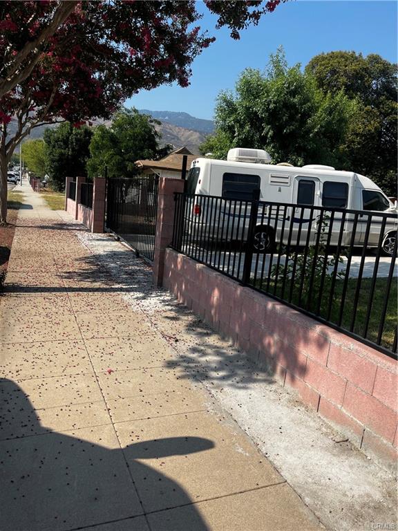 San Bernardino, California, 92407, United States, 3 Bedrooms Bedrooms, ,2 BathroomsBathrooms,Residential,For Sale,1914144