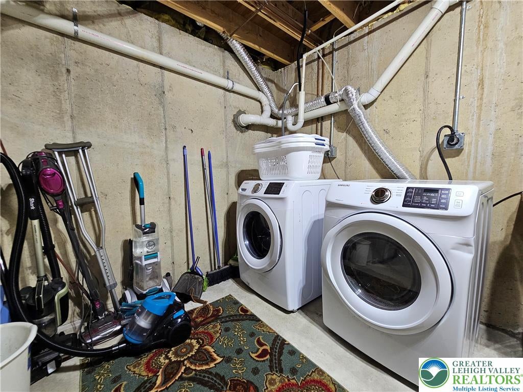 North Whitehall Twp, Pennsylvania, 18078, United States, 4 Bedrooms Bedrooms, ,3 BathroomsBathrooms,Residential,For Sale,1961837