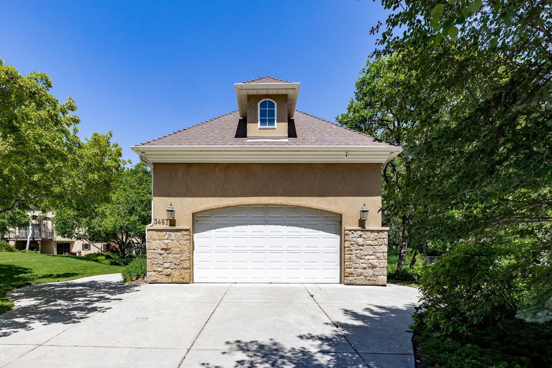  Private Gated Cottonwood Heights Retreat With Seasonal Stream & Mountain views - 物件實景