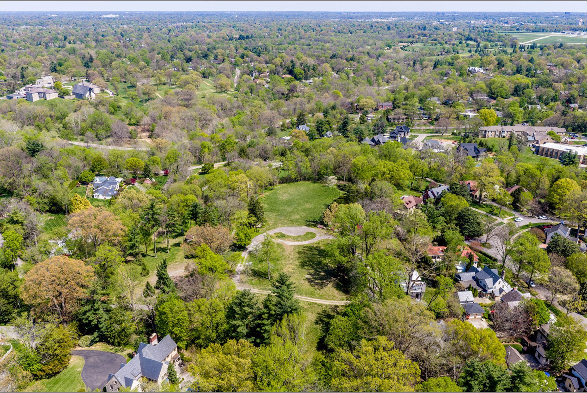 2360 Casselberry Court, Louisville, KY 40205 - 物件實景