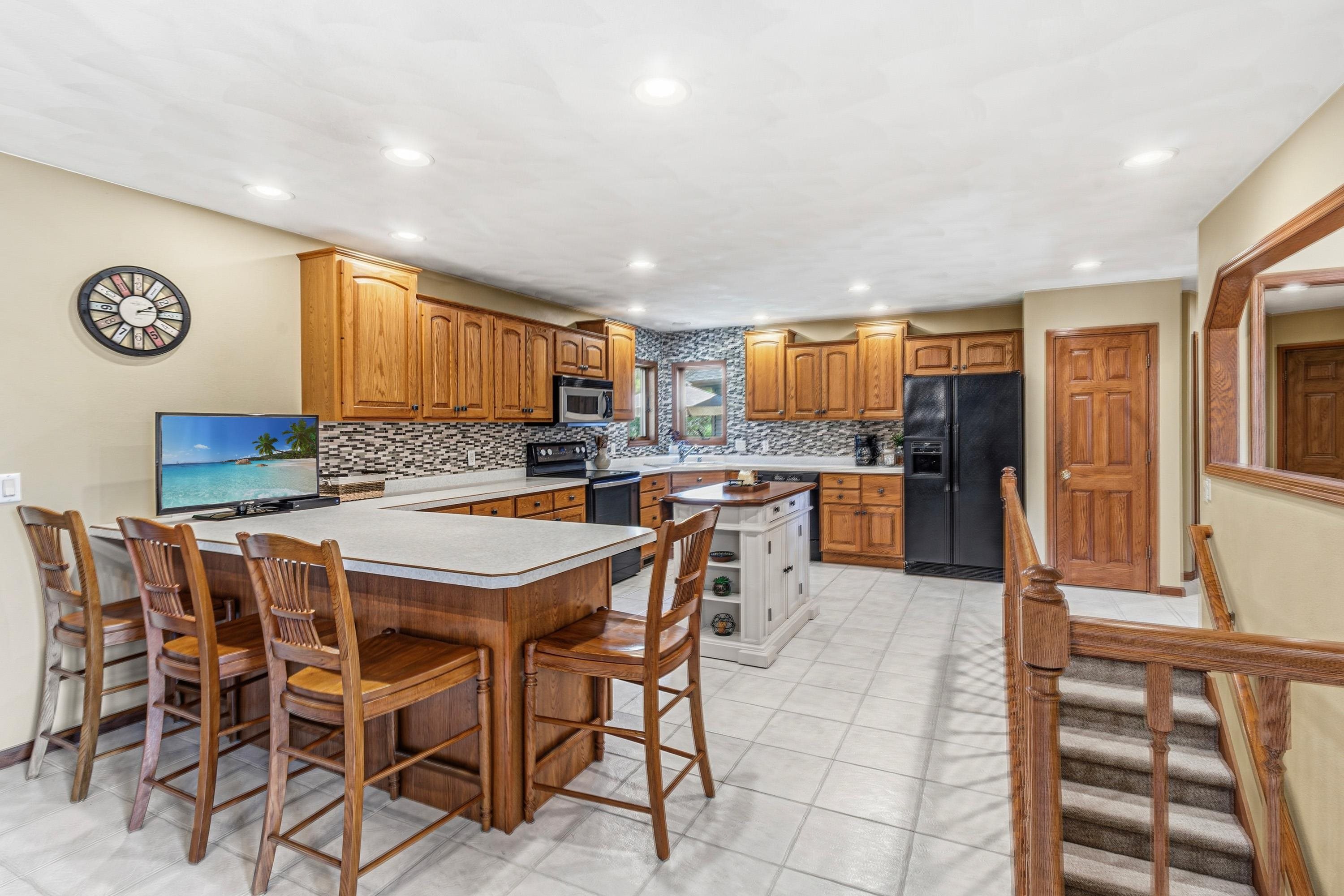 Spring Green, Wisconsin, 53588, United States, 4 Bedrooms Bedrooms, ,4 BathroomsBathrooms,Residential,For Sale,2040175