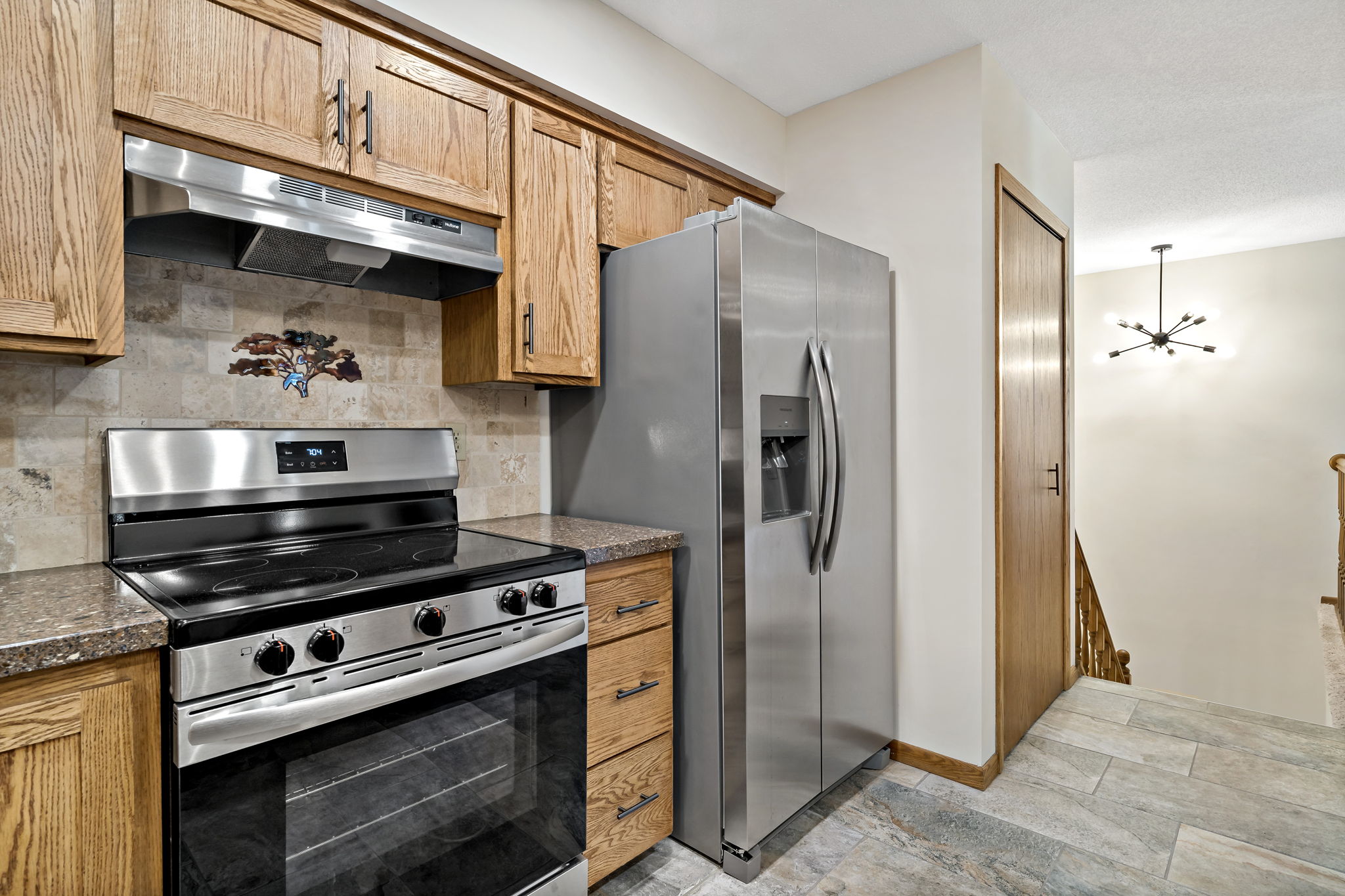 Effortless Living in a Beautifully Updated Twin Home - 物件實景