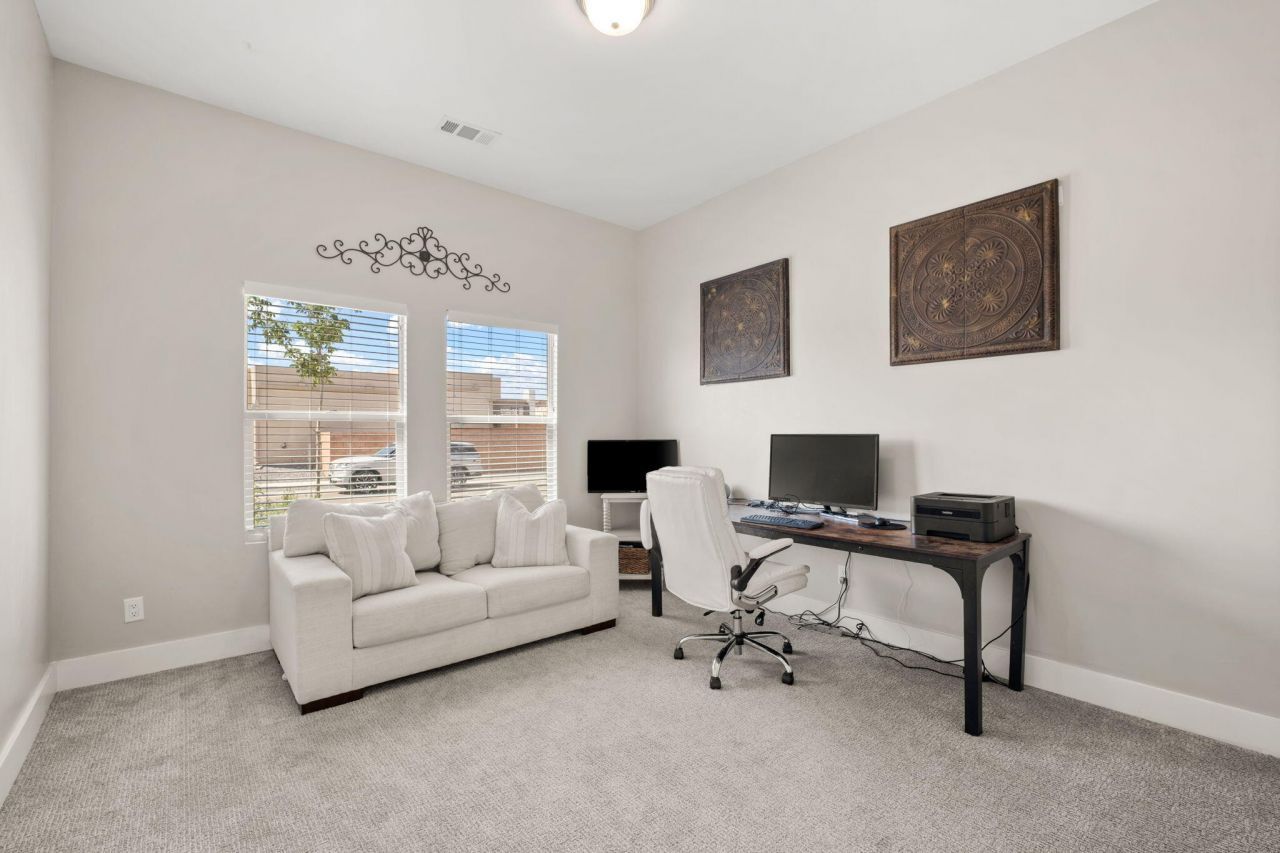 Albuquerque, New Mexico, 87120, United States, 5 Bedrooms Bedrooms, ,5 BathroomsBathrooms,Residential,For Sale,1940027
