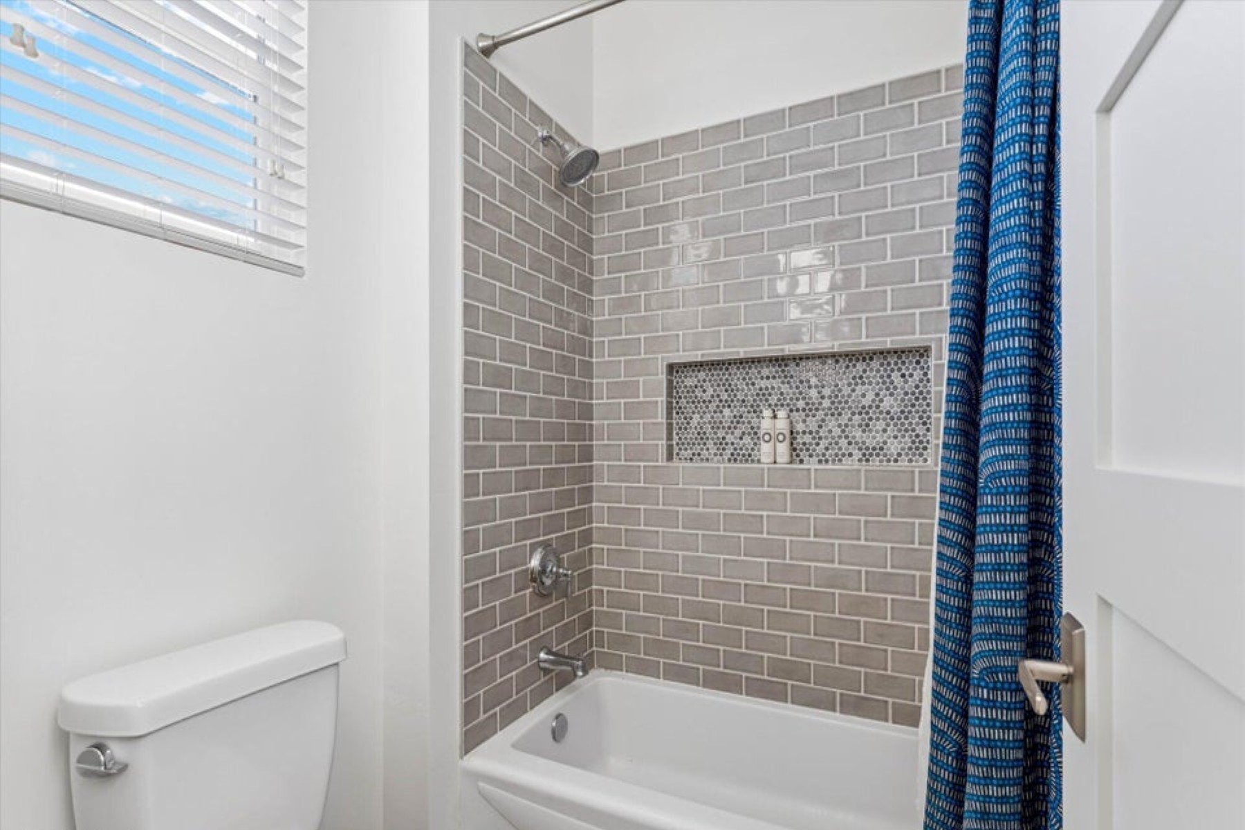  3829 E Crittenden Lane, Phoenix, AZ 85018 - 物件實景