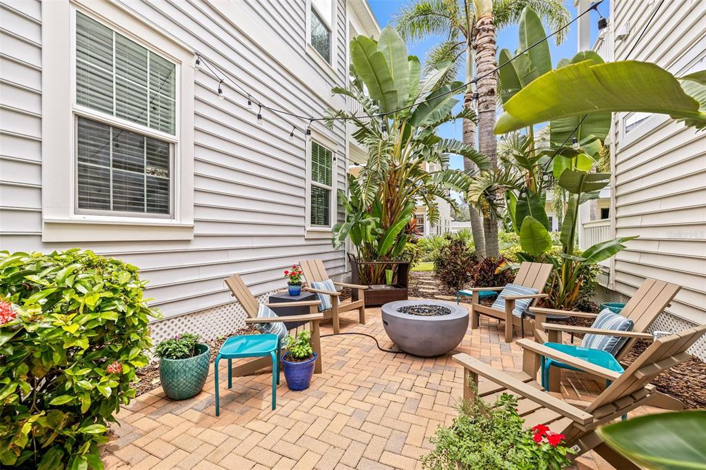 Dunedin, Florida, 34698, United States, 3 Bedrooms Bedrooms, ,3 BathroomsBathrooms,Residential,For Sale,1939118