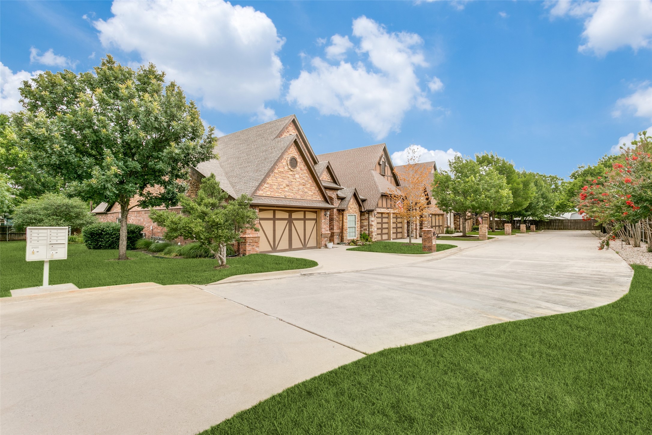 Grapevine, Texas, 76051, United States, 3 Bedrooms Bedrooms, ,2 BathroomsBathrooms,Residential,For Sale,1857561