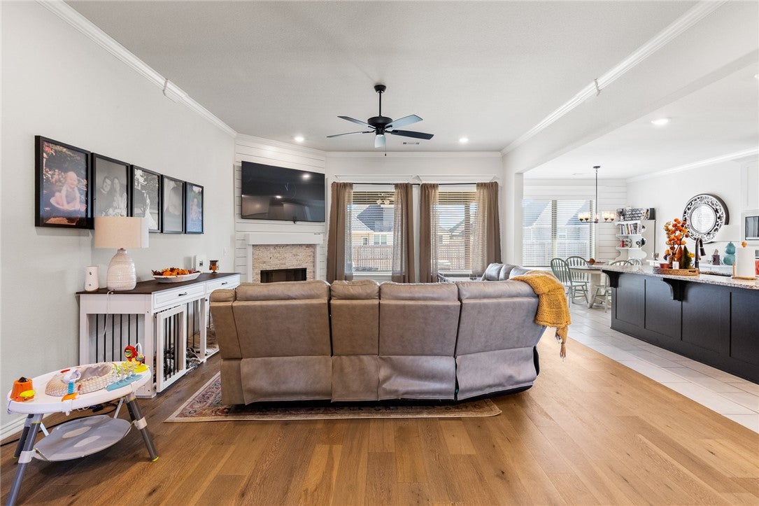 Pea Ridge, Arkansas, 72751, United States, 4 Bedrooms Bedrooms, ,3 BathroomsBathrooms,Residential,For Sale,1995681