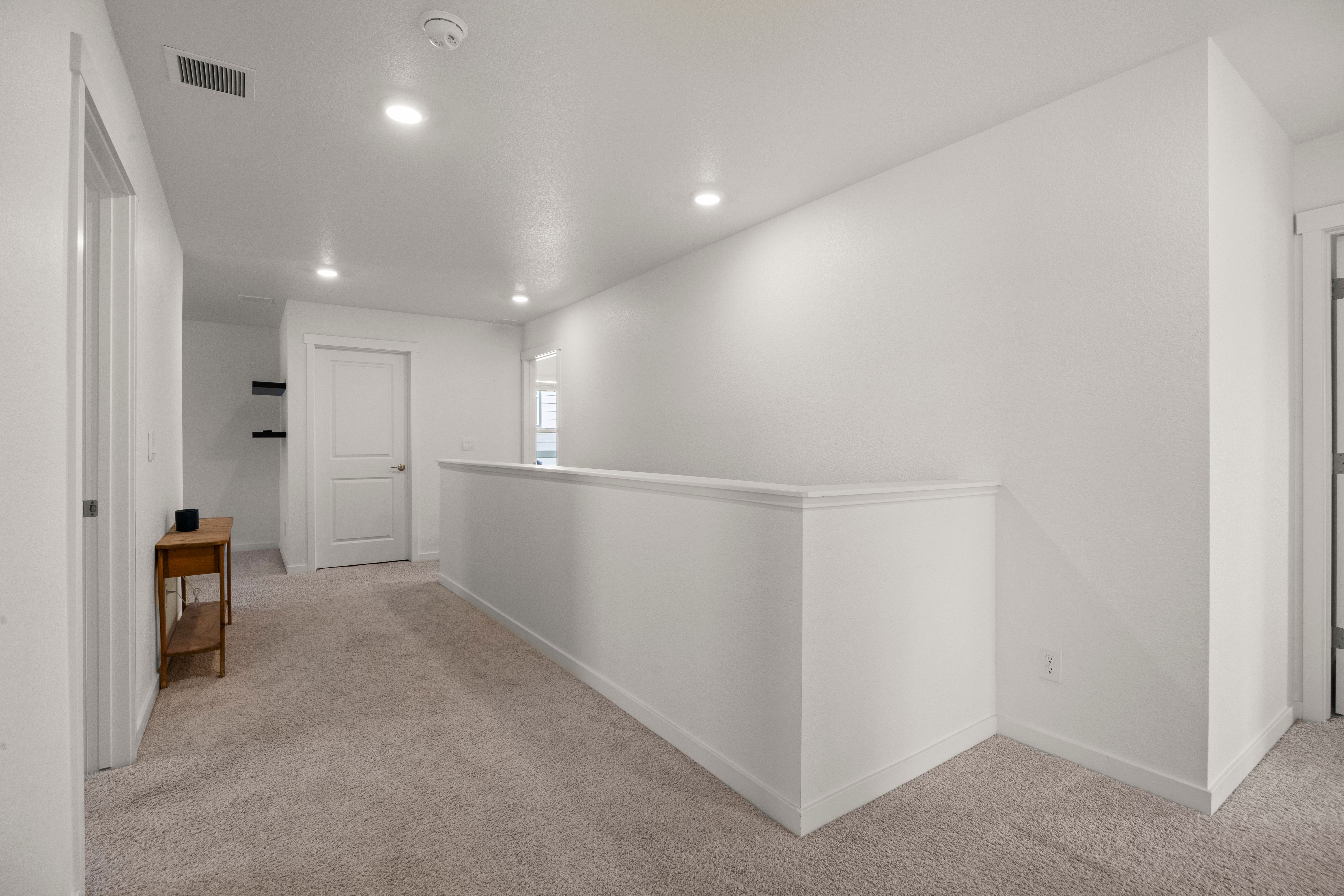  Perfect Blend of Modern Style, Functionality, and Mesa Views - 物件實景