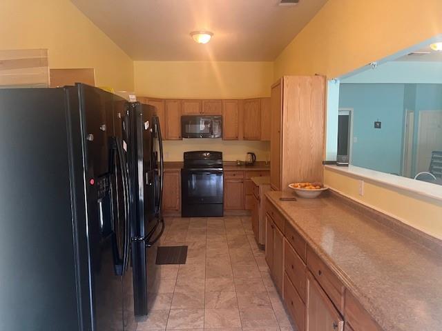 Commerce, Texas, 75428, United States, 7 Bedrooms Bedrooms, ,6 BathroomsBathrooms,Residential,For Sale,1984183