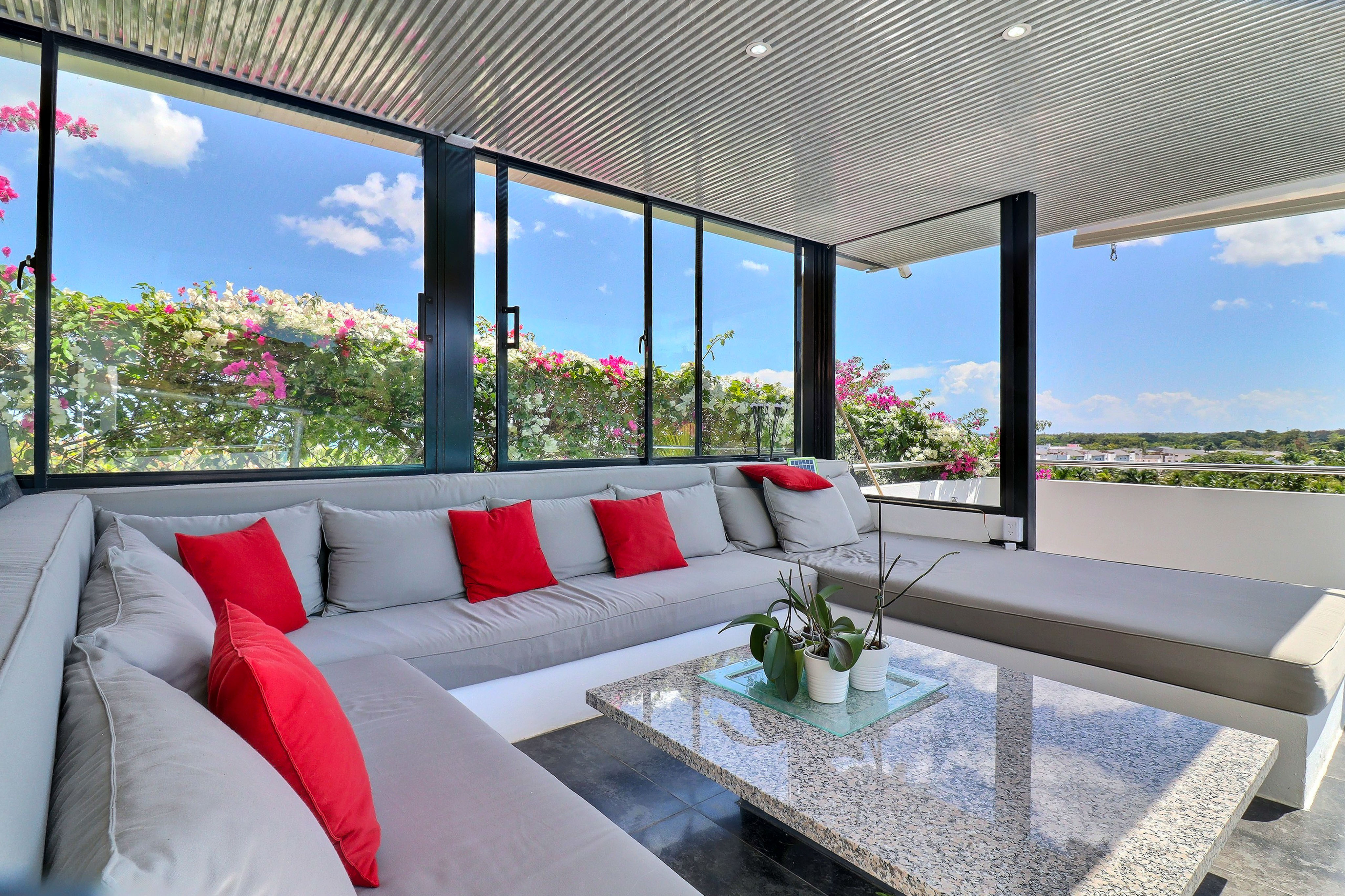  Villa Larimar: Luxury Villa with Ocean Views & Rooftop Expansion Potential - 物件實景