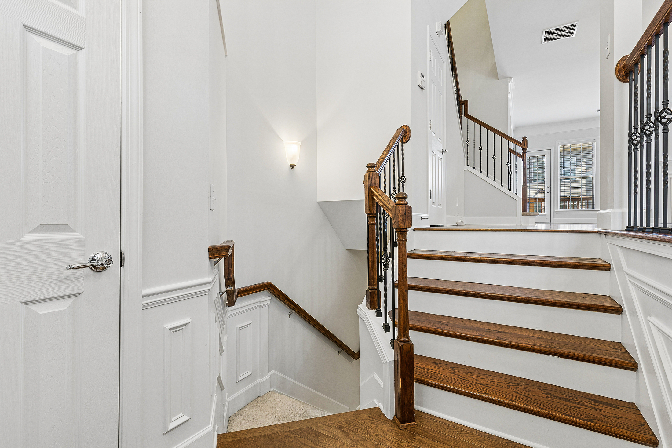  Impeccably Maintained End Unit Townhome in an Exceptional Smyrna Location - 物件實景