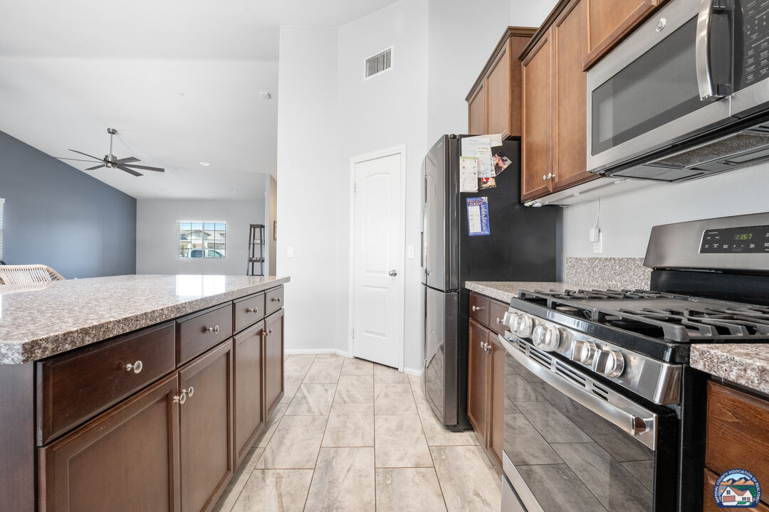 Imperial, California, 92251, United States, 4 Bedrooms Bedrooms, ,2 BathroomsBathrooms,Residential,For Sale,1969565