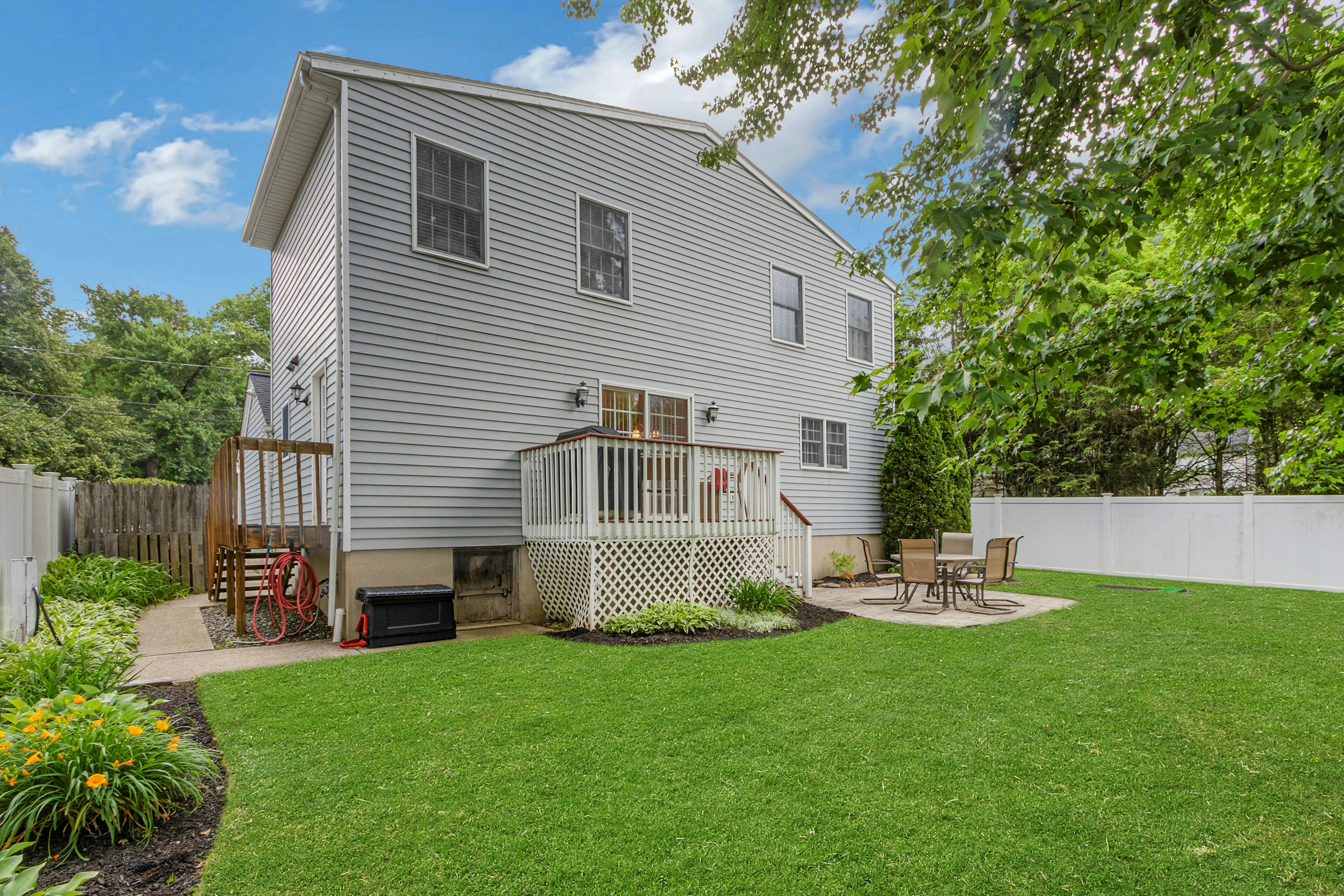  15 Colonial Road, Tenafly, NJ 07670 - 物件實景