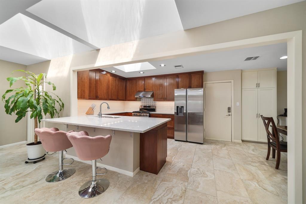Houston, Texas, 77096, United States, 3 Bedrooms Bedrooms, ,3 BathroomsBathrooms,Residential,For Sale,1857598