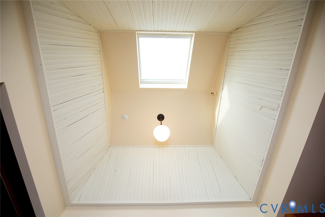 Farmville, Virginia, 23901, United States, 3 Bedrooms Bedrooms, ,3 BathroomsBathrooms,Residential,For Sale,1981150