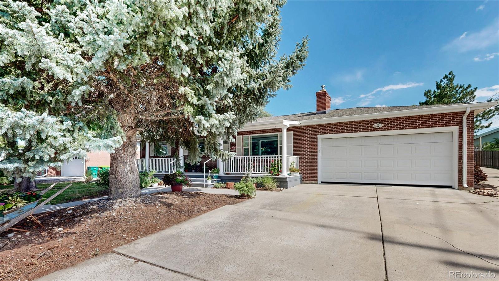 Lakewood, Colorado, 80228, United States, 5 Bedrooms Bedrooms, ,1 BathroomBathrooms,Residential,For Sale,1949485