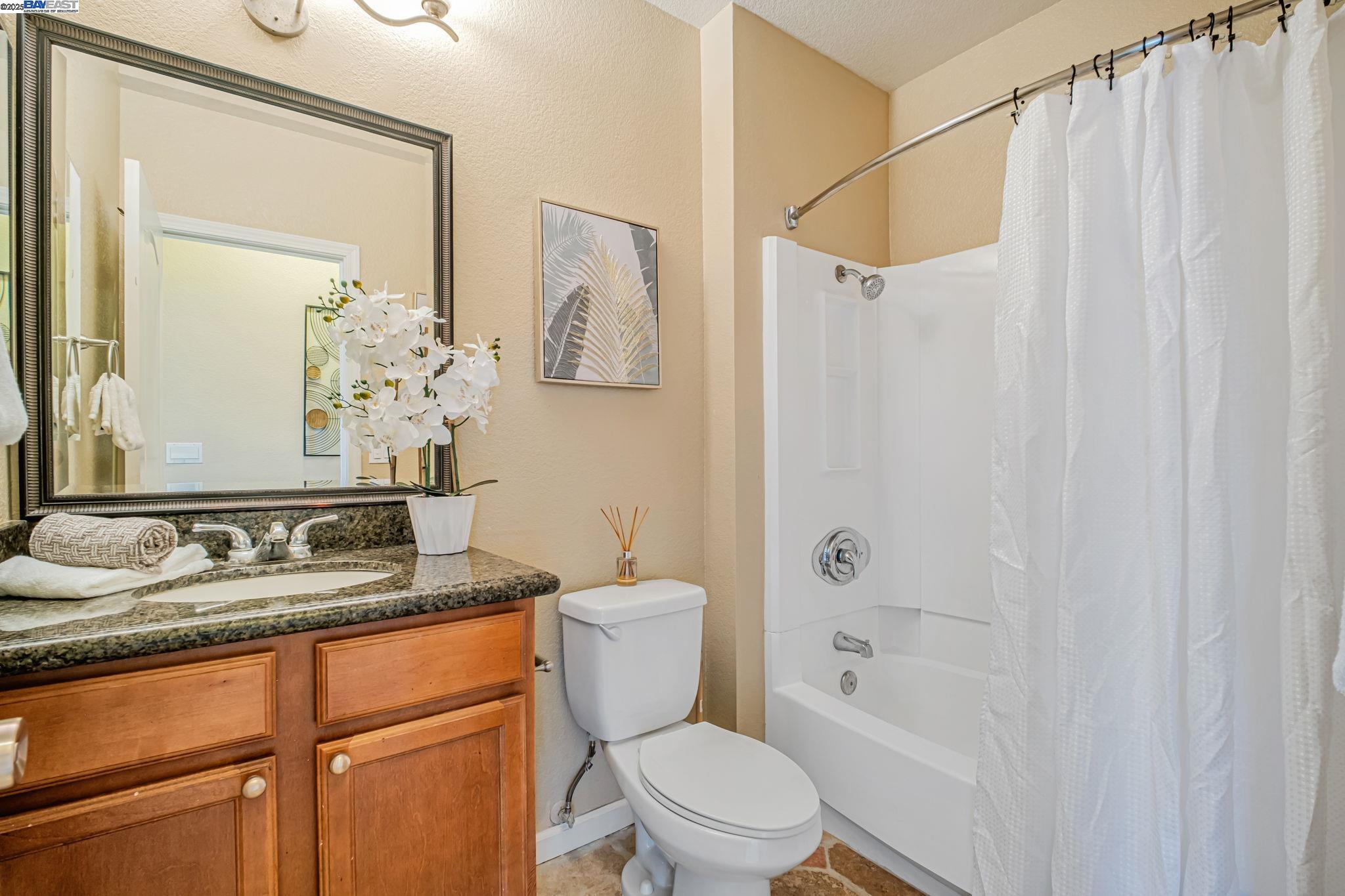 Fremont, California, 94538, United States, 2 Bedrooms Bedrooms, ,2 BathroomsBathrooms,Residential,For Sale,1999718