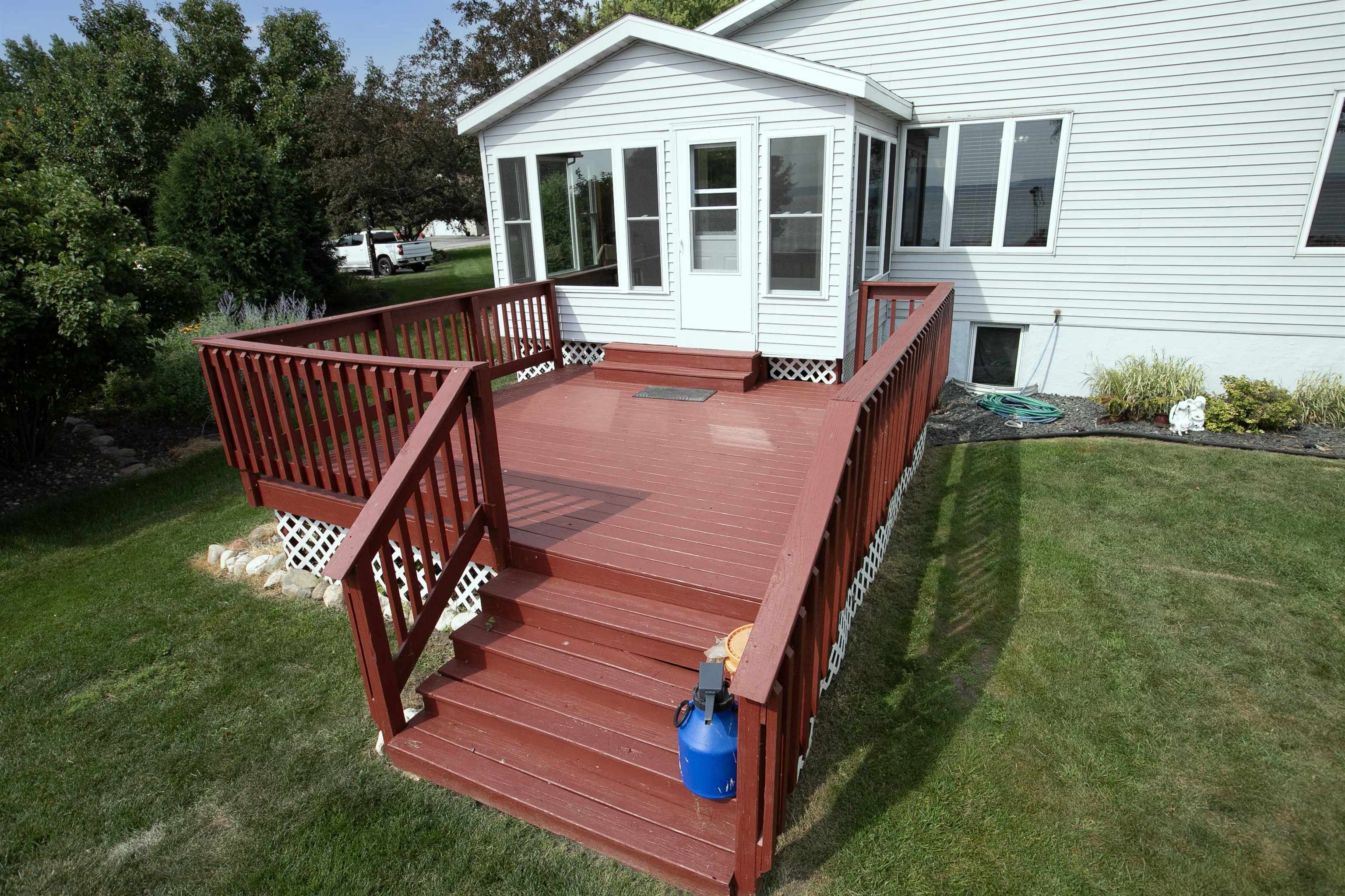 Van Dyne, Wisconsin, 54979, United States, 4 Bedrooms Bedrooms, ,3 BathroomsBathrooms,Residential,For Sale,1979444