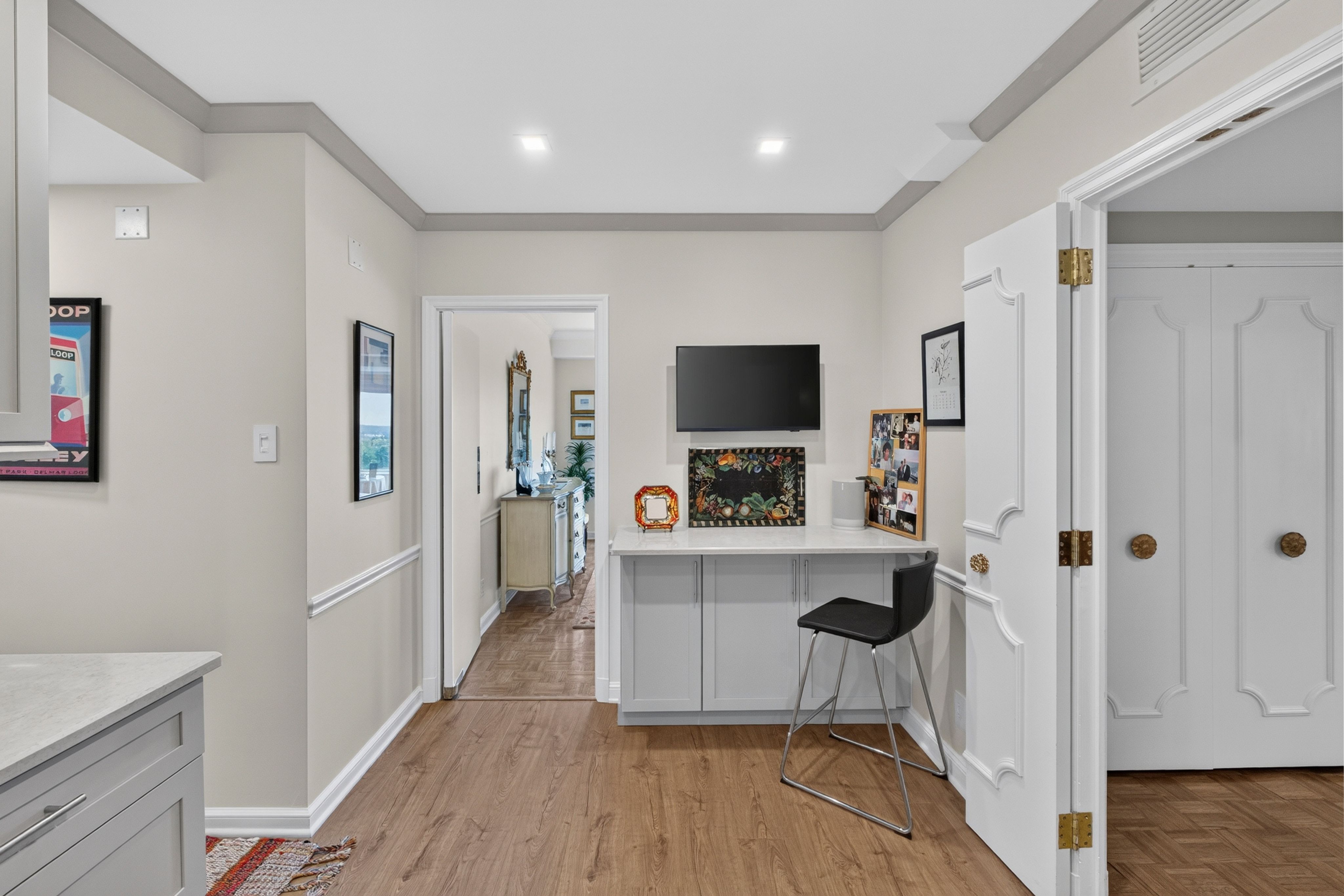  Luxurious High-Rise Living at Whitehall Condominiums in Clayton - 物件實景