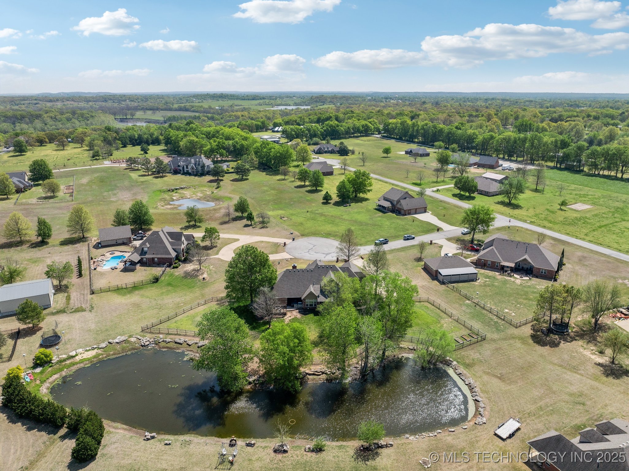 Claremore, Oklahoma, 74019, United States, 4 Bedrooms Bedrooms, ,4 BathroomsBathrooms,Residential,For Sale,1770559