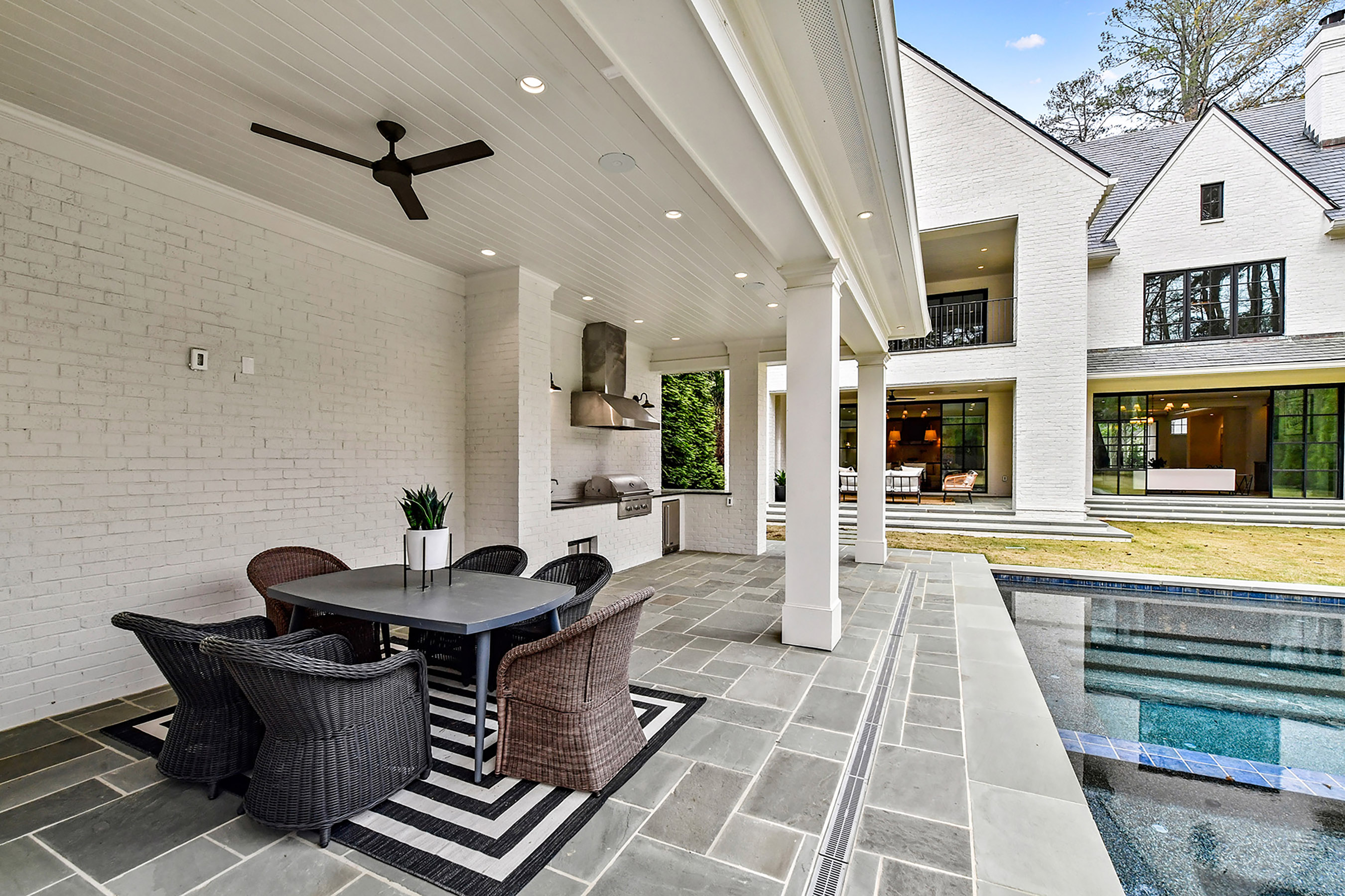  Exquisite Estate Home Moments from Chastain Park - 物件實景