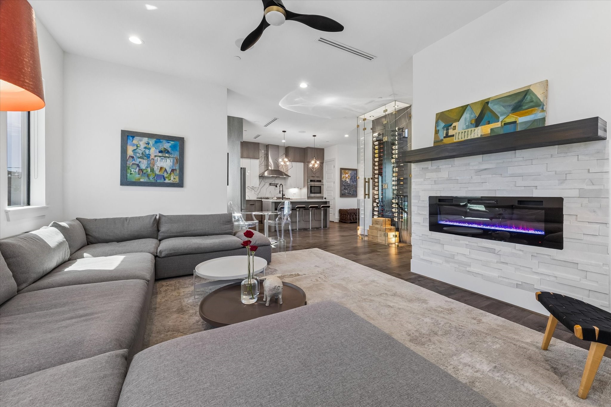  2435 Sheridan Street - 物件實景