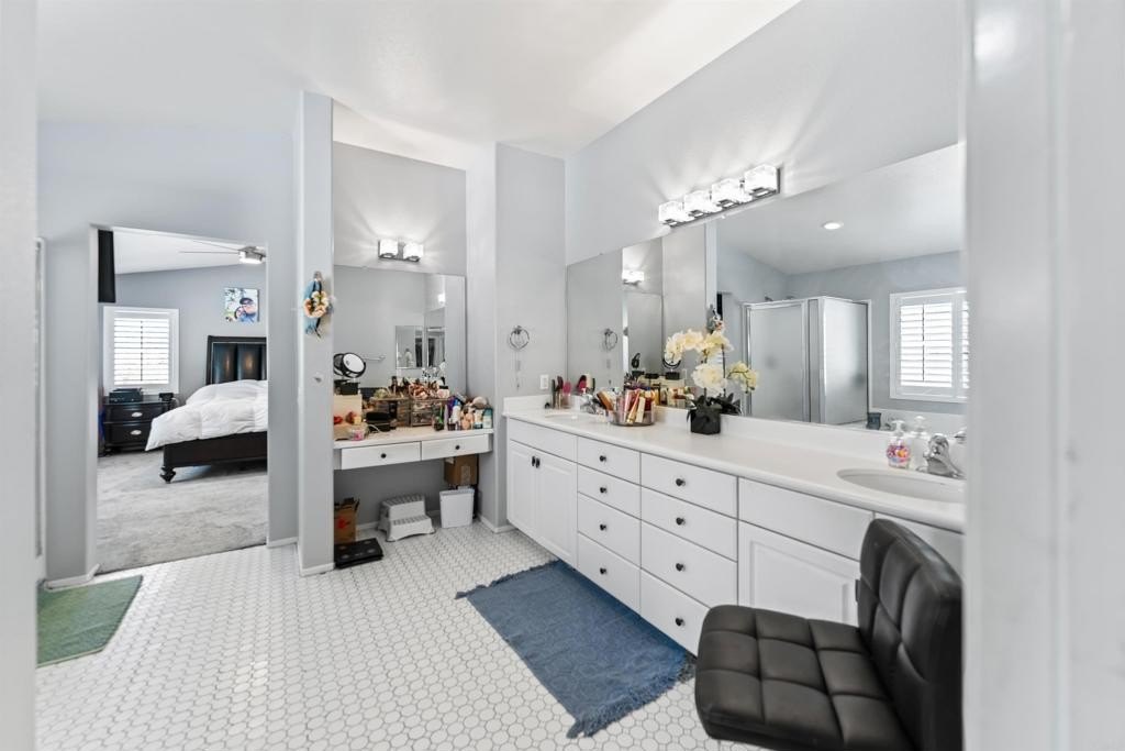 Murrieta, California, 92563, United States, 4 Bedrooms Bedrooms, ,4 BathroomsBathrooms,Residential,For Sale,1900898