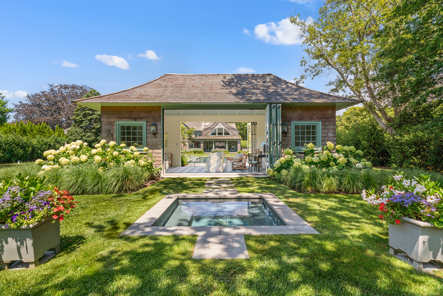  Timeless Southampton Estate: Modern Luxury & Classic Charm - 物件實景
