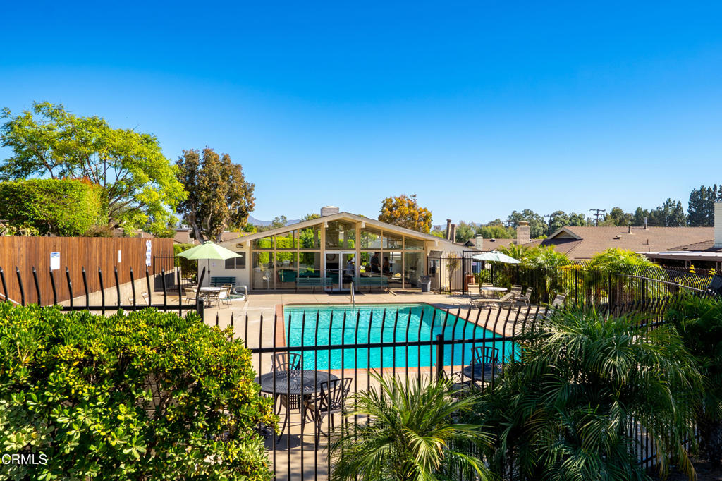 Camarillo, California, 93010, United States, 2 Bedrooms Bedrooms, ,2 BathroomsBathrooms,Residential,For Sale,1982088