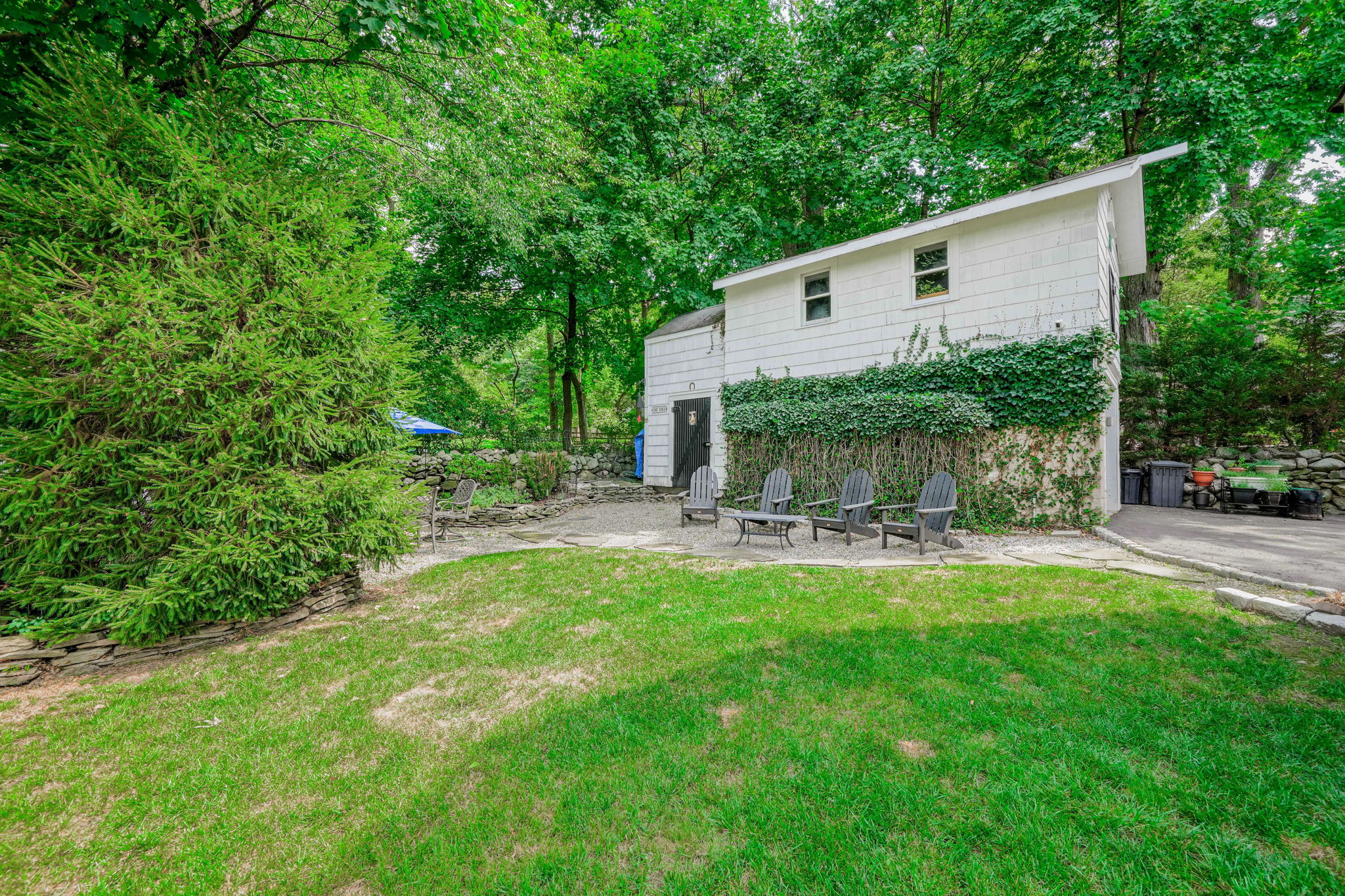 Midland Park, New Jersey, 07432, United States, 4 Bedrooms Bedrooms, ,4 BathroomsBathrooms,Residential,For Sale,1975640