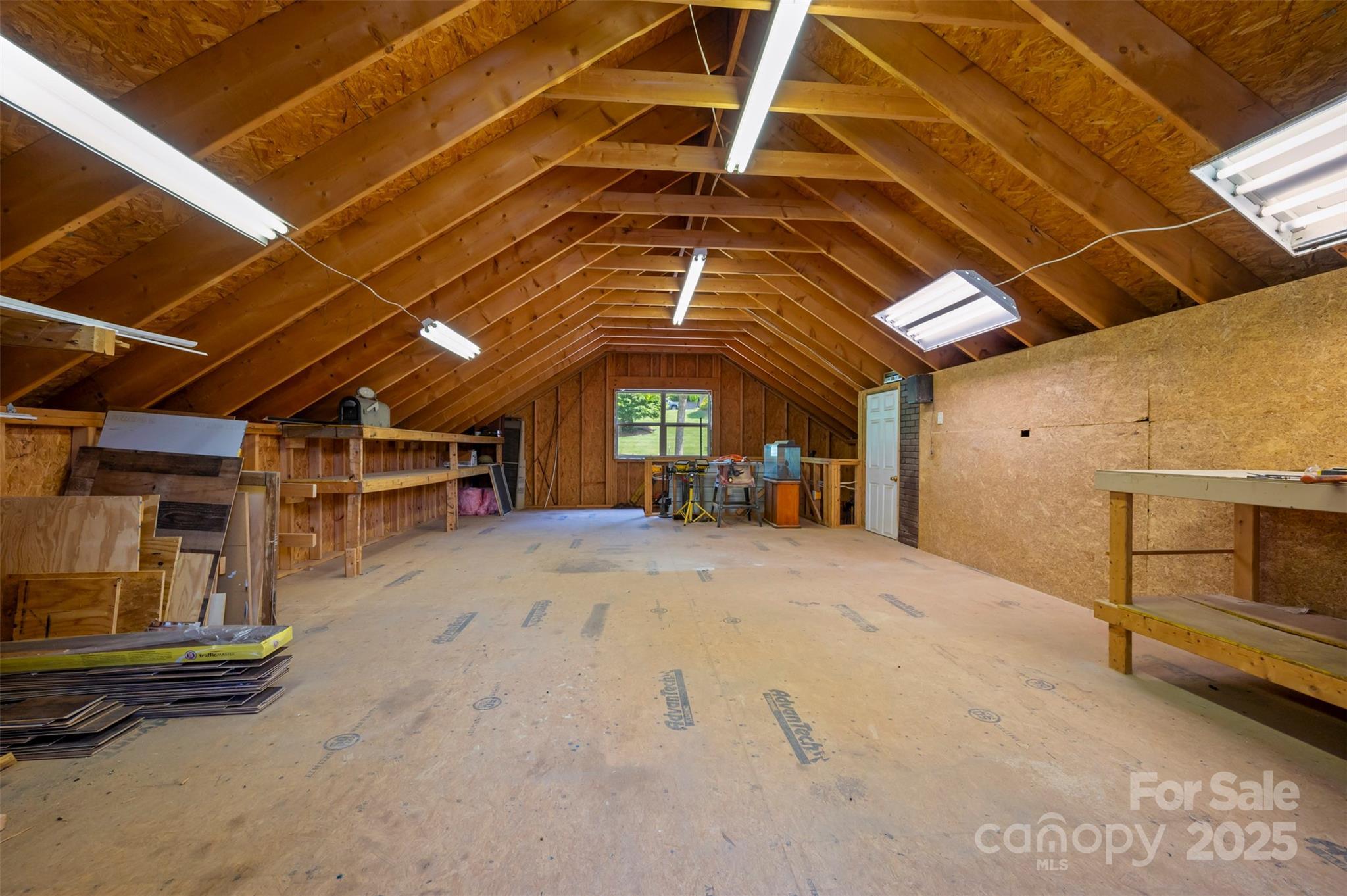 Zirconia, North Carolina, 28790, United States, 3 Bedrooms Bedrooms, ,2 BathroomsBathrooms,Residential,For Sale,1827884