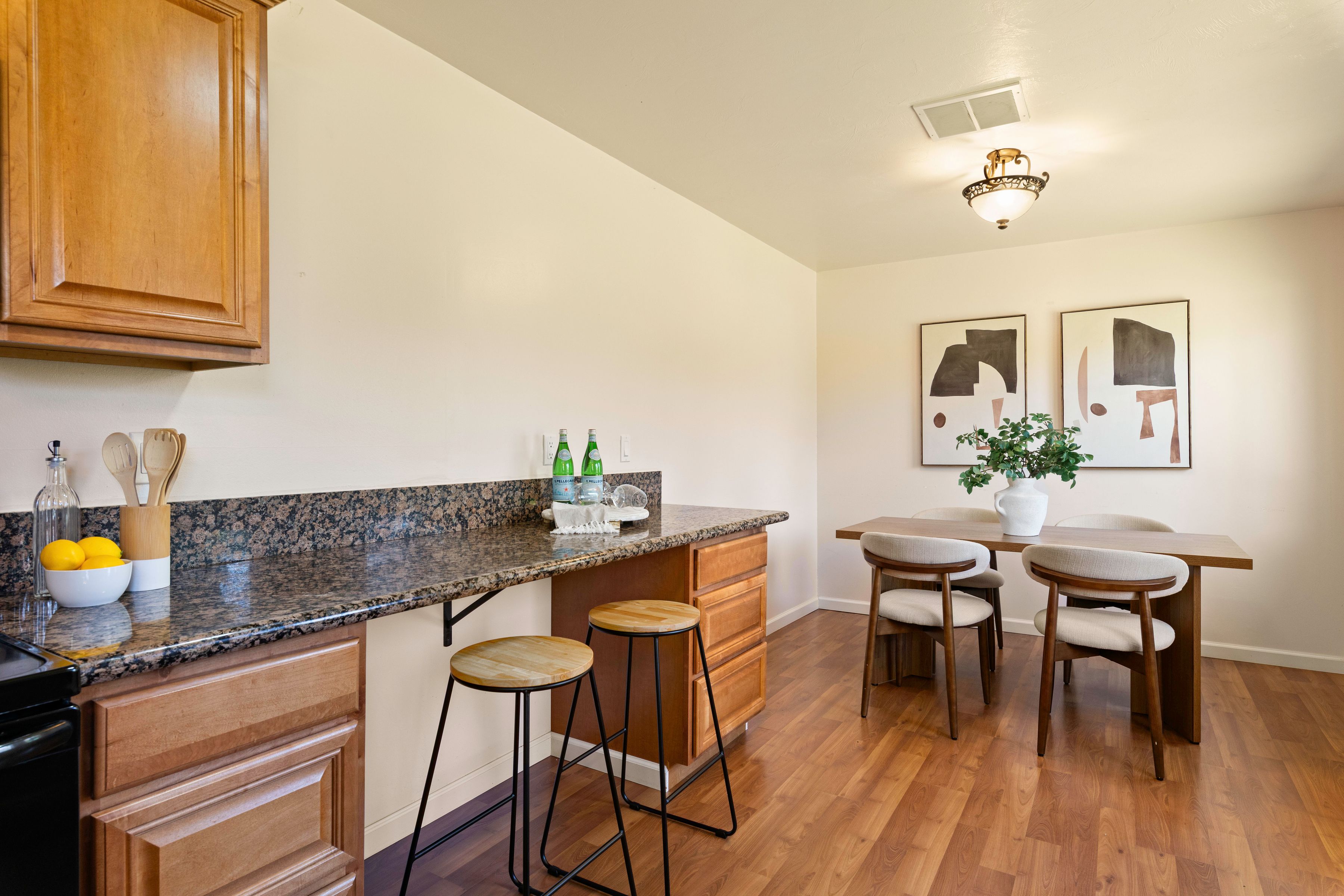  1870 Westlake Drive - 物件實景