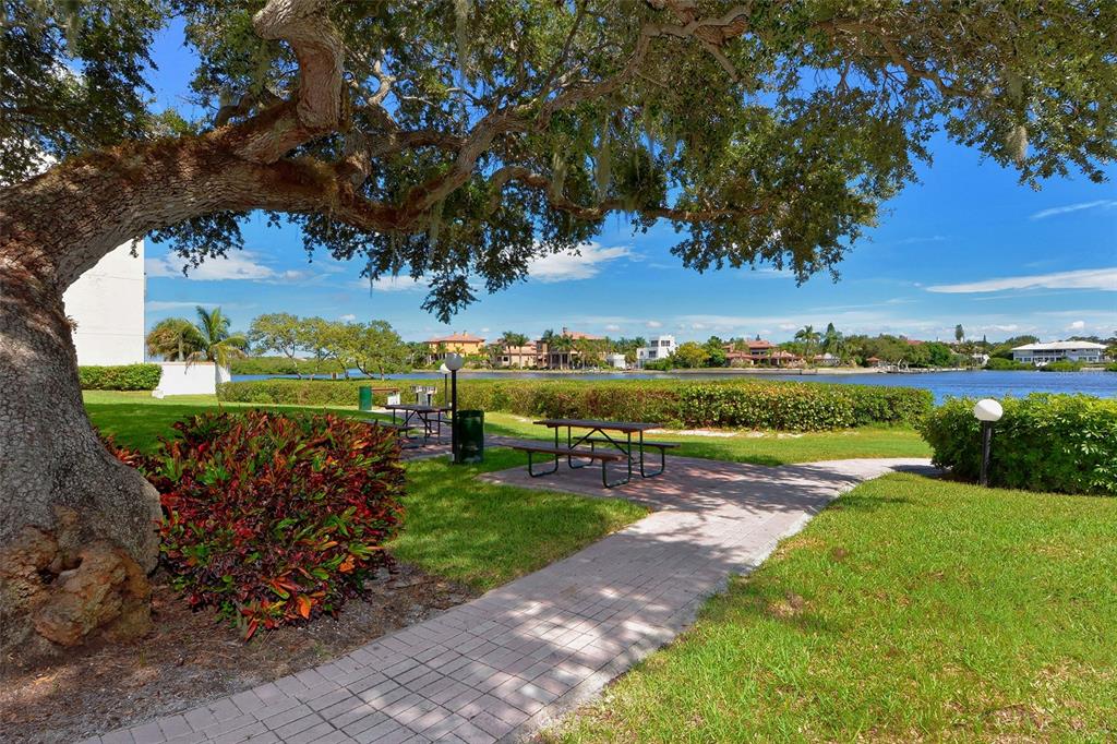 Sarasota, Florida, 34242, United States, 2 Bedrooms Bedrooms, ,3 BathroomsBathrooms,Residential,For Sale,1999014