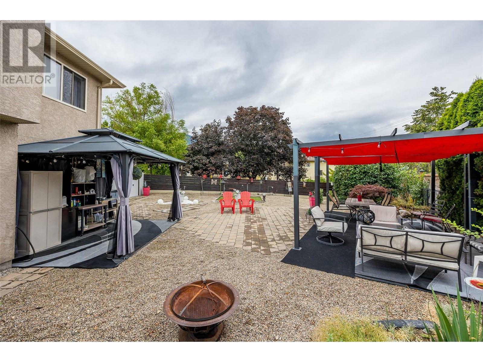 KELOWNA, British Columbia, V1P 1N8, CA, 6 Bedrooms Bedrooms, ,4 BathroomsBathrooms,Residential,For Sale,1837090